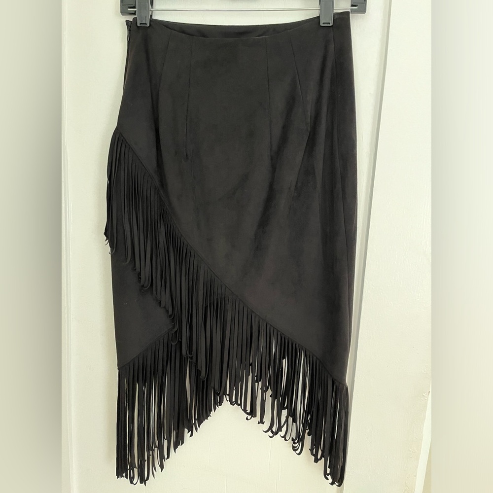 Express Fringe Skirt. Black Faux Suede Size 2